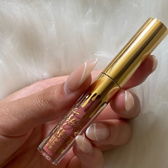 Kylie Cosmetics Limited Edition Birthday Collection Mini Matte Liquid Lipsticks - Picture 4 of 12